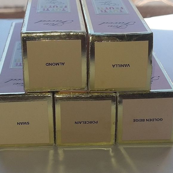 Sold‎ Out - Picture 2 of 5